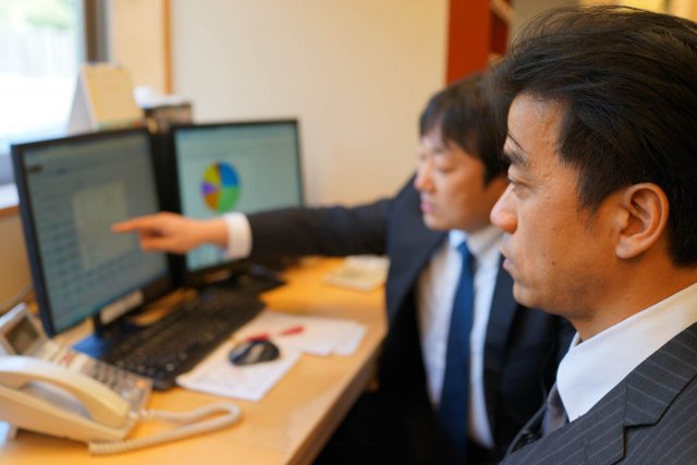グローバル環境に通用する経営への脱皮に向けて、オーナーがどれだけ従業員を説得できるか グローバル環境に通用する経営への脱皮に向けて、オーナーがどれだけ従業員を説得できるか