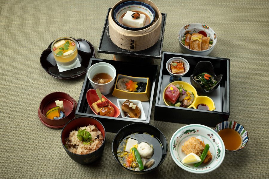 賑わい弁当