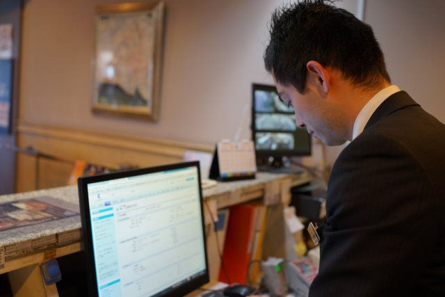アルバイトや新人でもより細やかなサービス対応が可能に アルバイトや新人でもより細やかなサービス対応が可能に